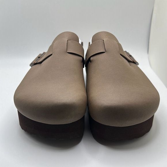 CUSHIONAIRE Women's Cork Footbed Platform Clog 8 WIDE BROWN - Picture 2 of 7